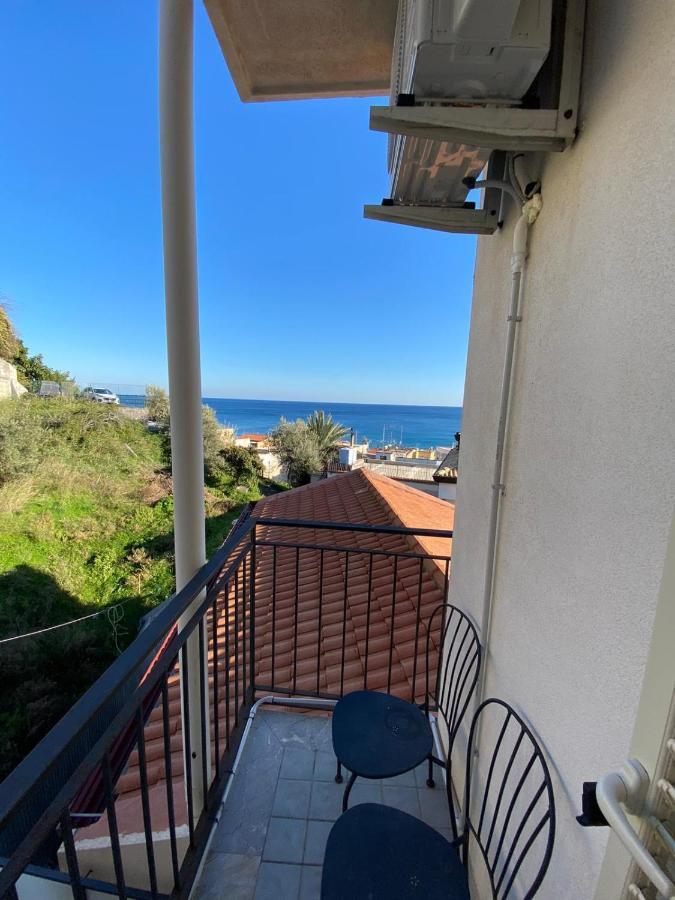 Nick & Santo'S Holiday Homes B&B Giardini-Naxos Exterior foto