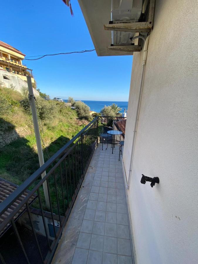 Nick & Santo'S Holiday Homes B&B Giardini-Naxos Exterior foto