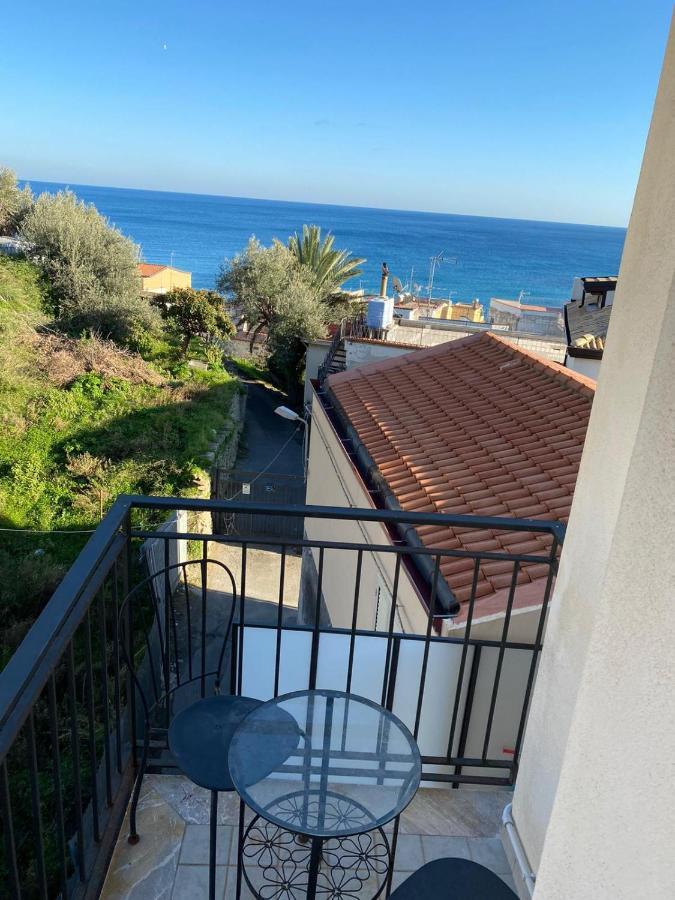 Nick & Santo'S Holiday Homes B&B Giardini-Naxos Exterior foto