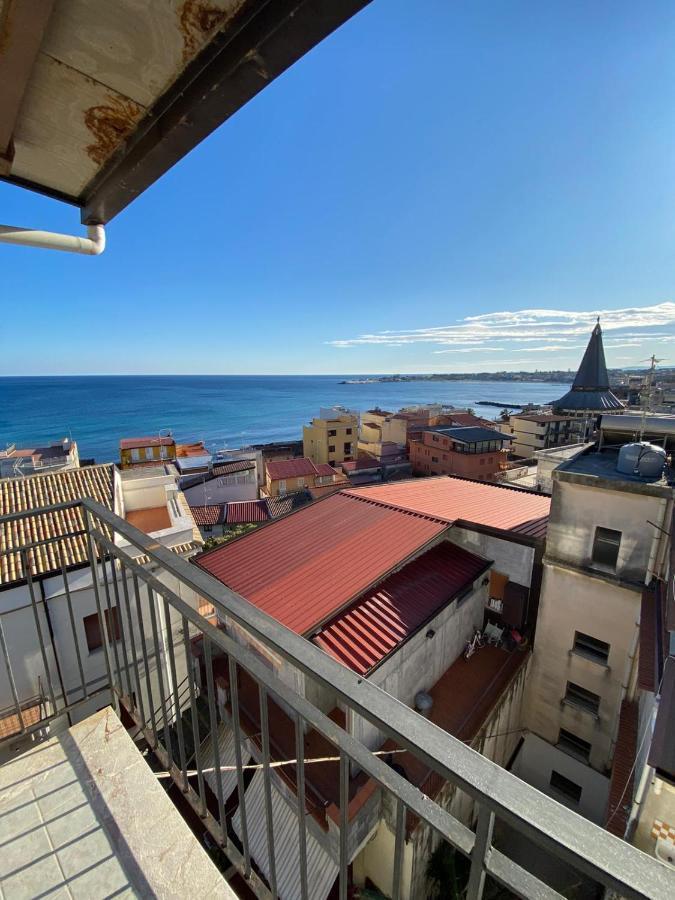 Nick & Santo'S Holiday Homes B&B Giardini-Naxos Exterior foto